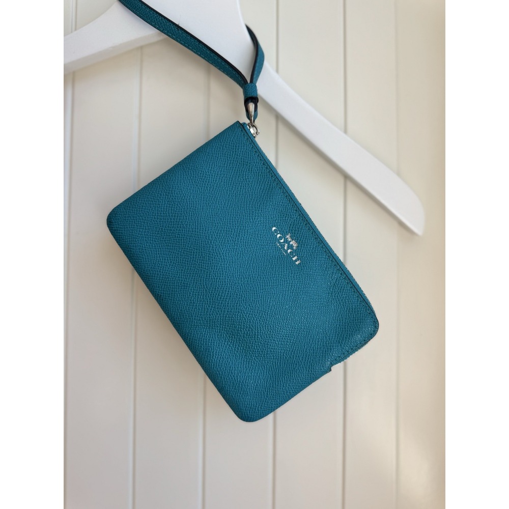 Coach F58032 Corner Zip Wristlet Turquoise Blue Green Crossgrain Leather w Slots